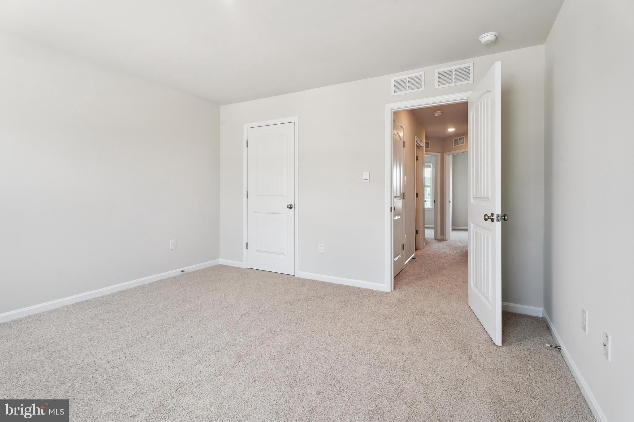 HERITAGE TRACE - Residential