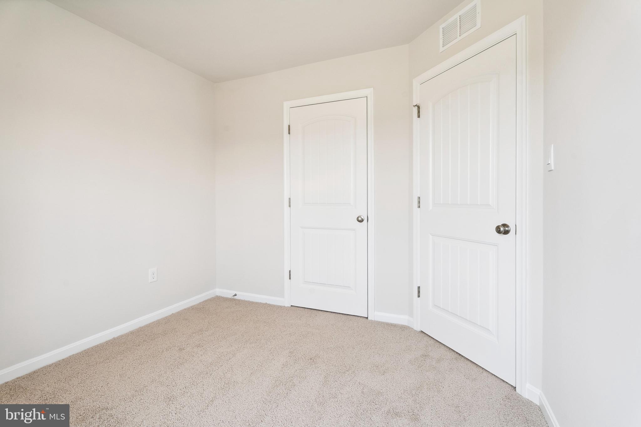 HERITAGE TRACE - Residential