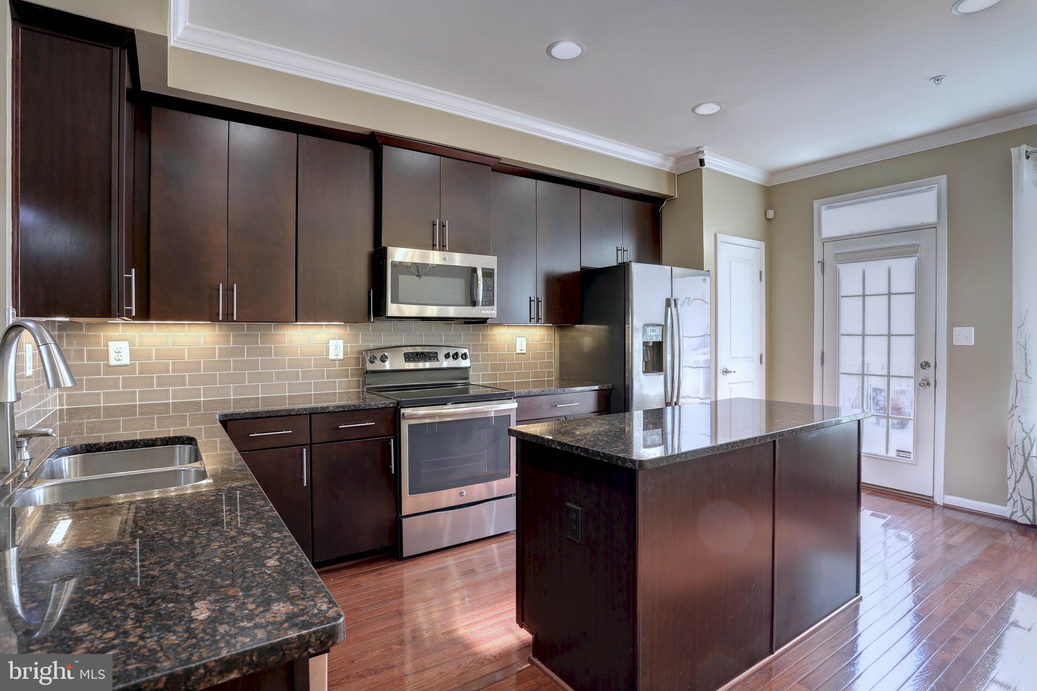 O'DONNELL SQUARE - Residential