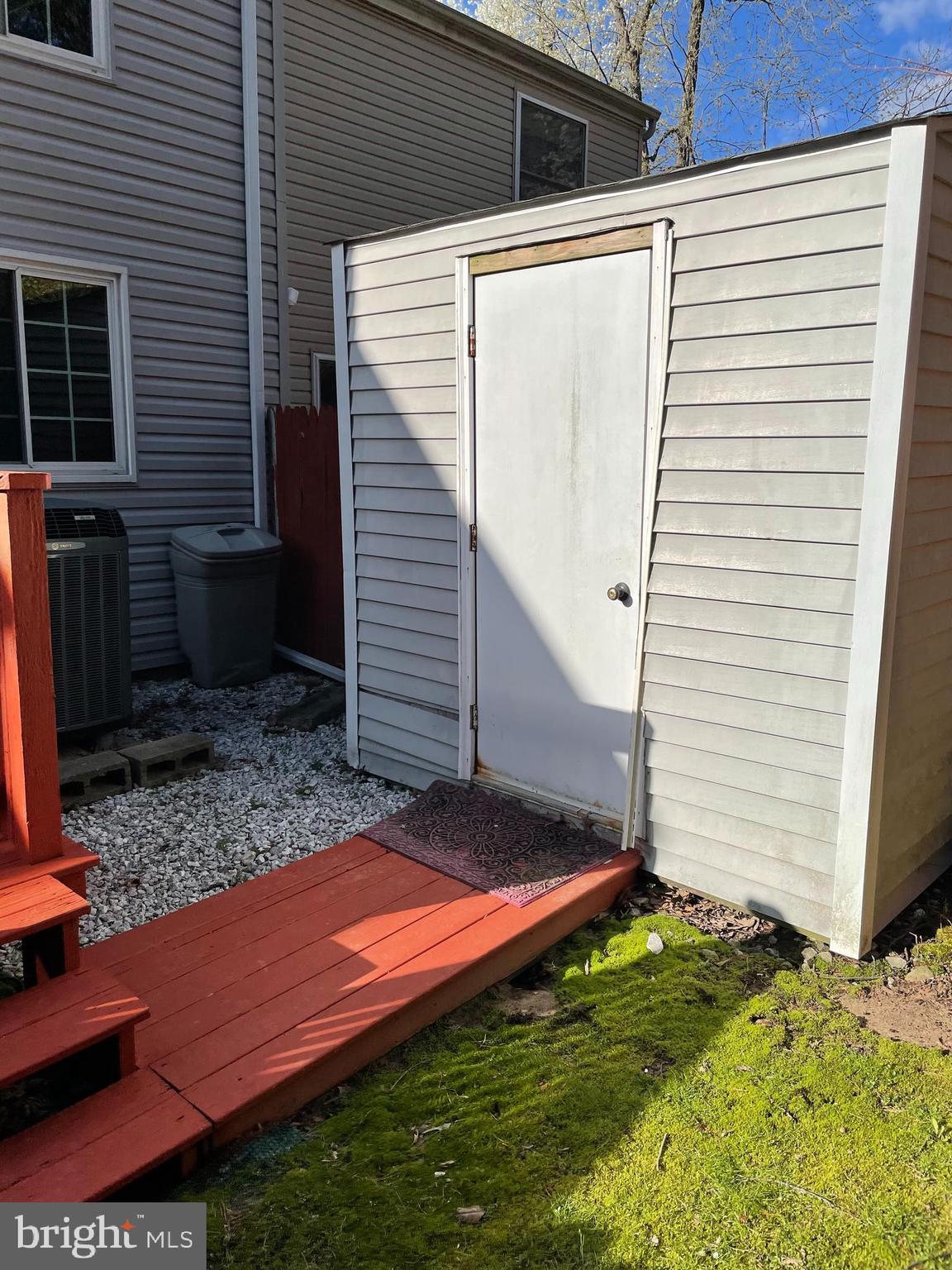 CHESTERFIELD - Residential Lease