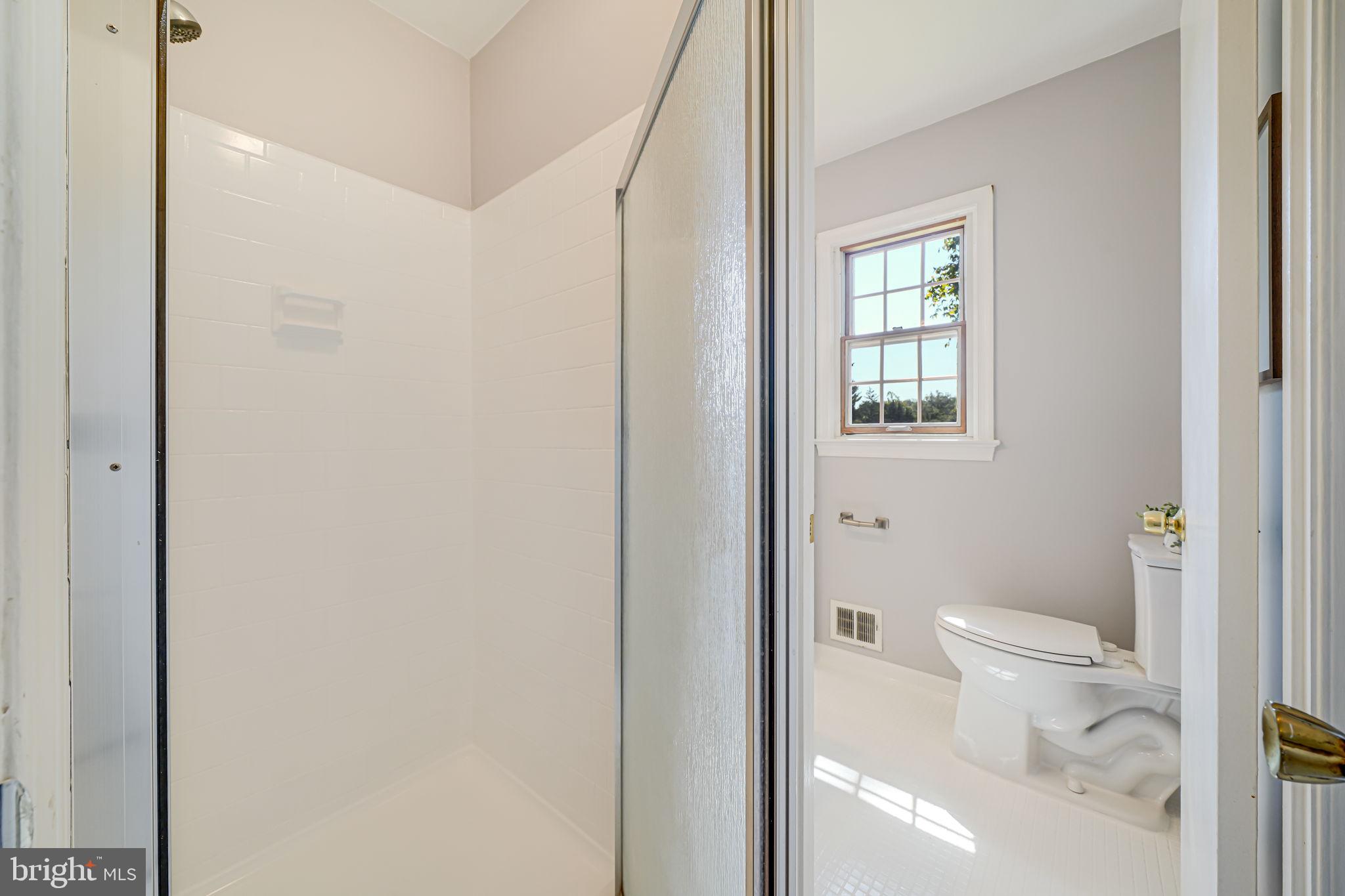 MANOR WOODS - Residential