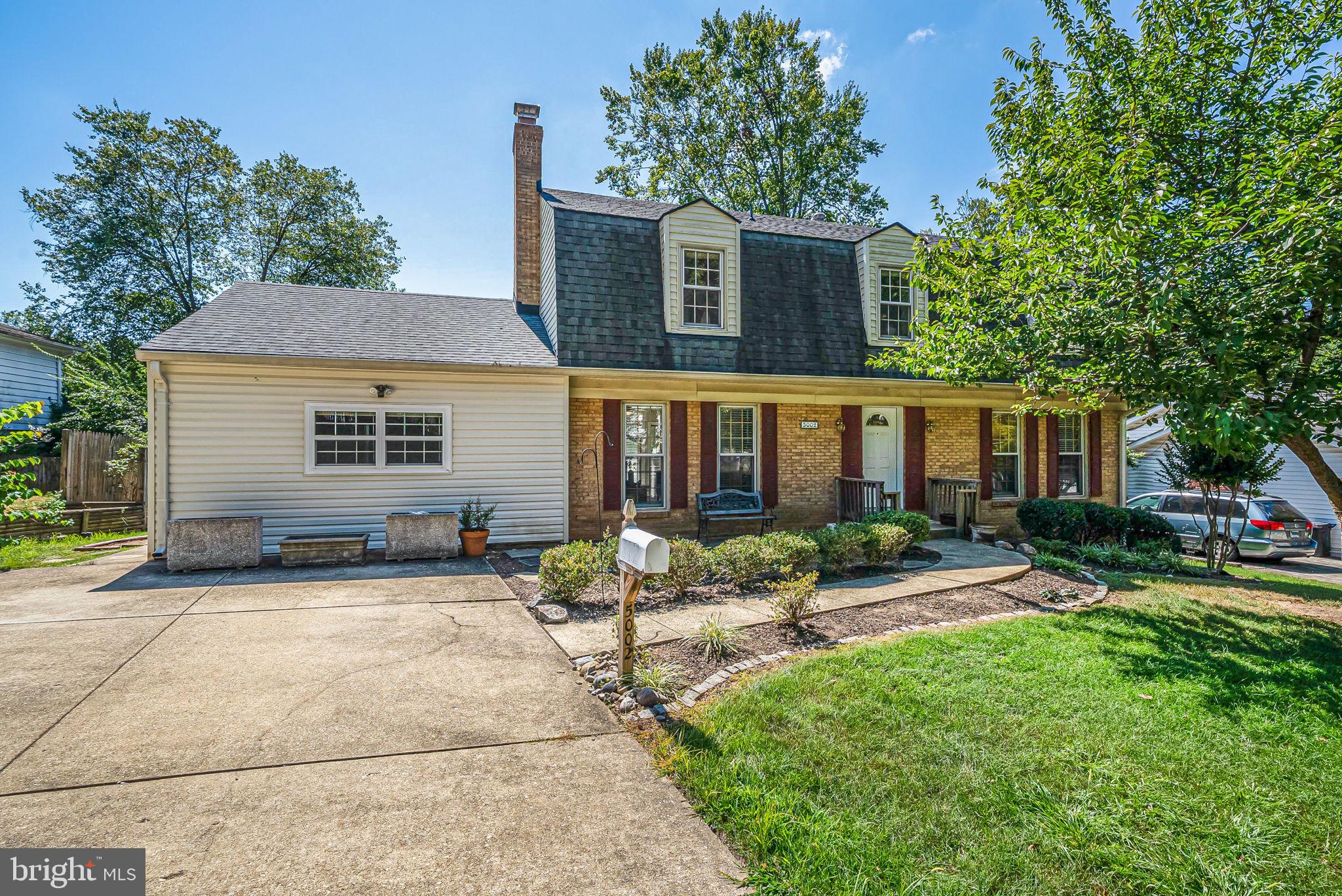 MANOR WOODS - Residential