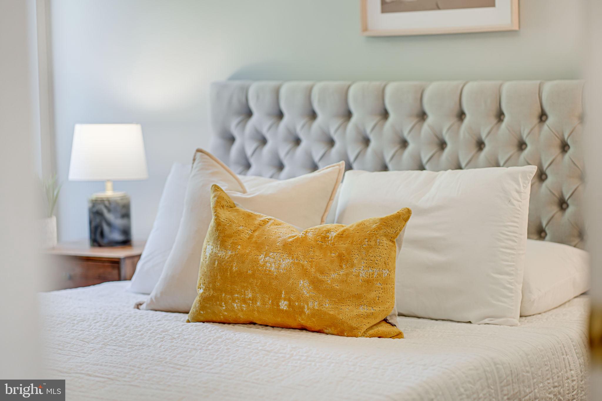 MANOR WOODS - Residential