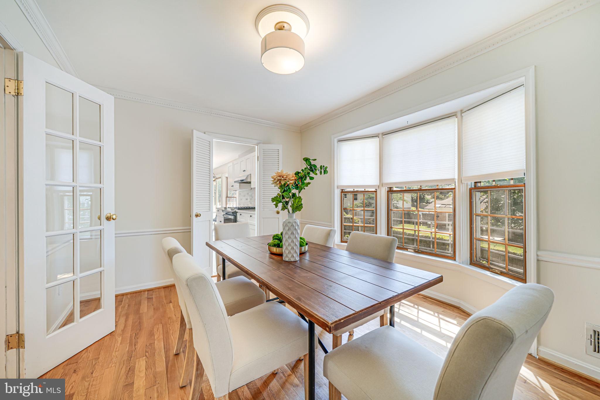 MANOR WOODS - Residential