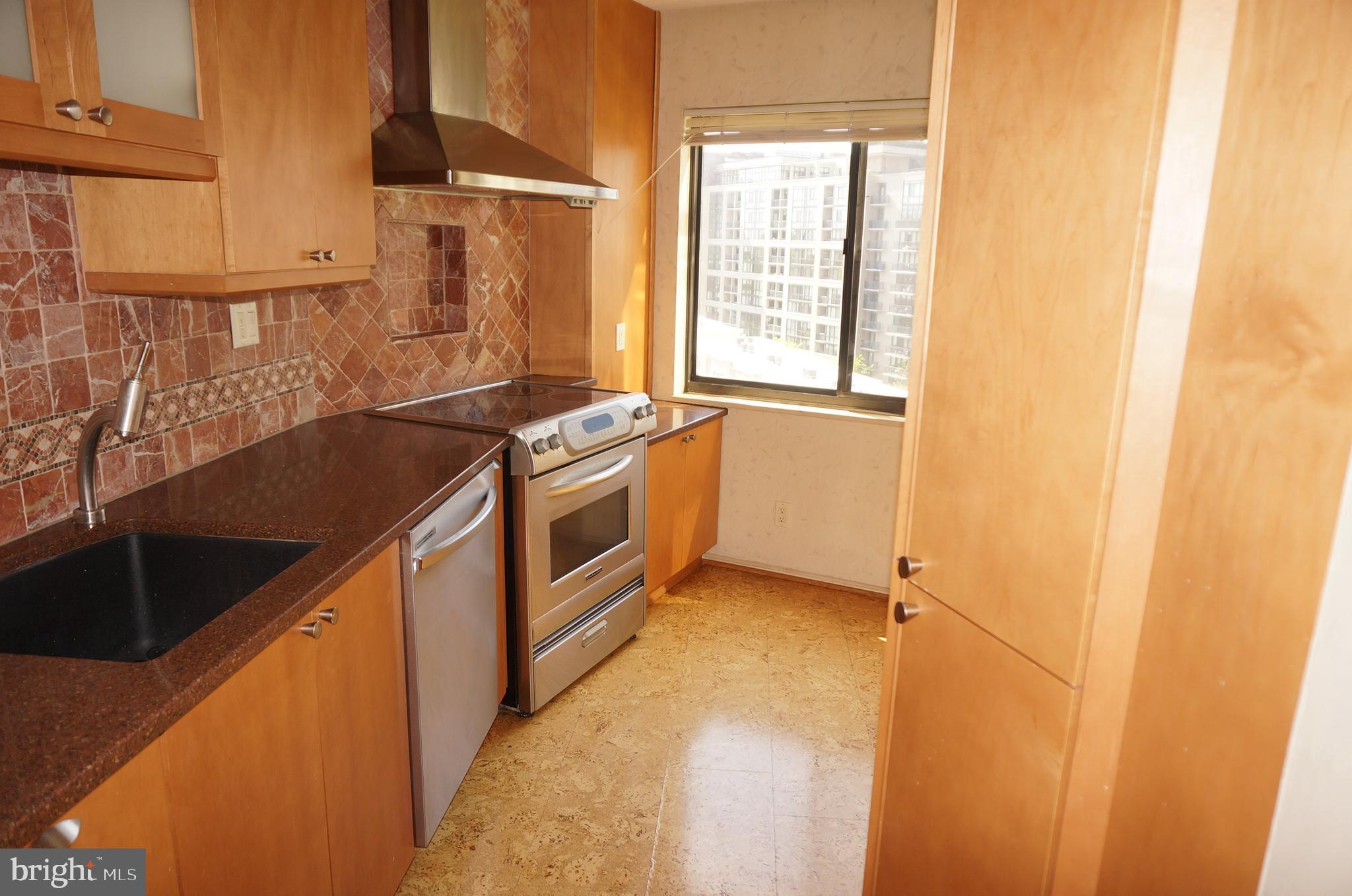 BELVEDERE CONDOMINIUM - Residential Lease