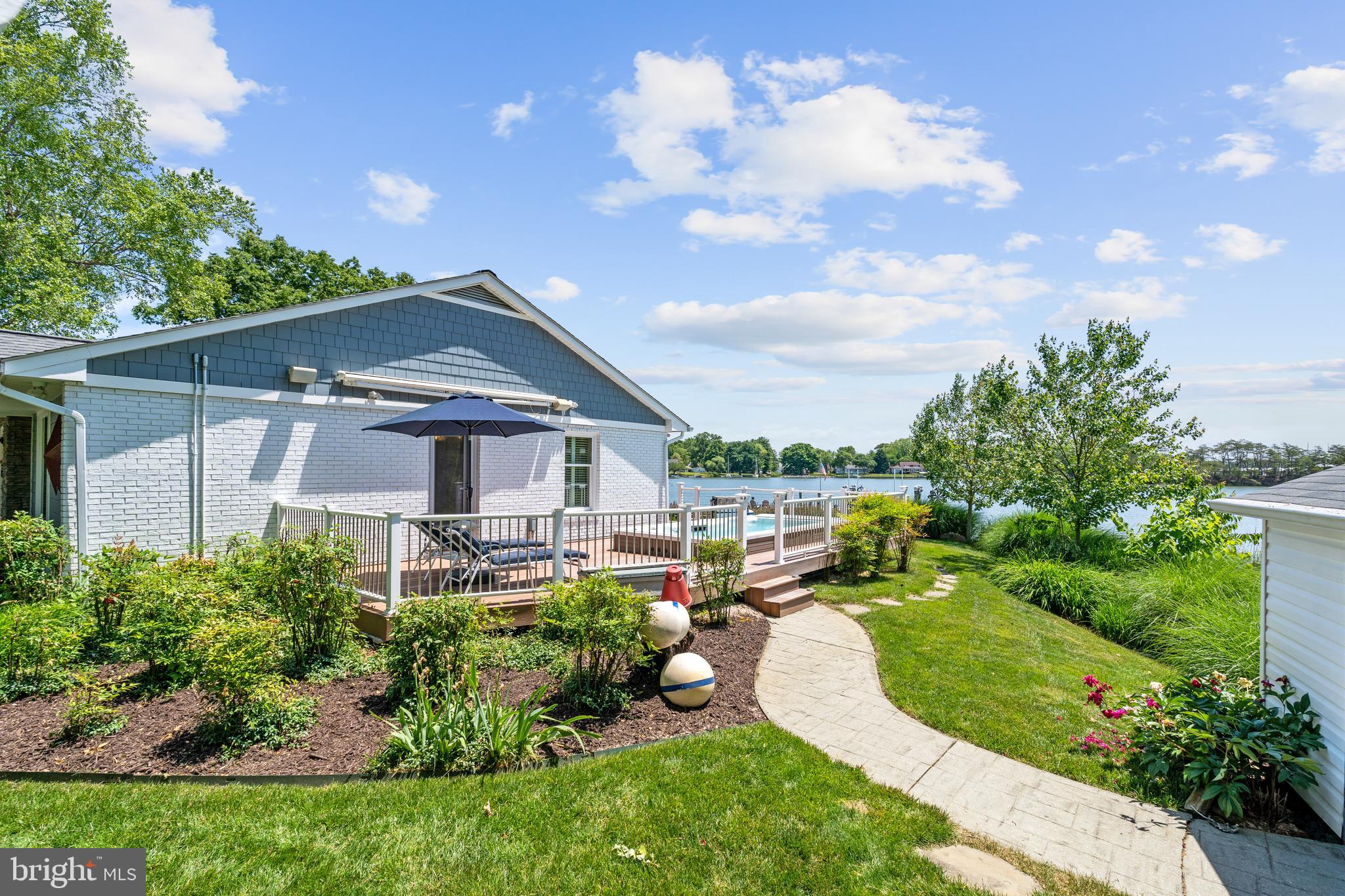 GALESVILLE ESTATES - Residential