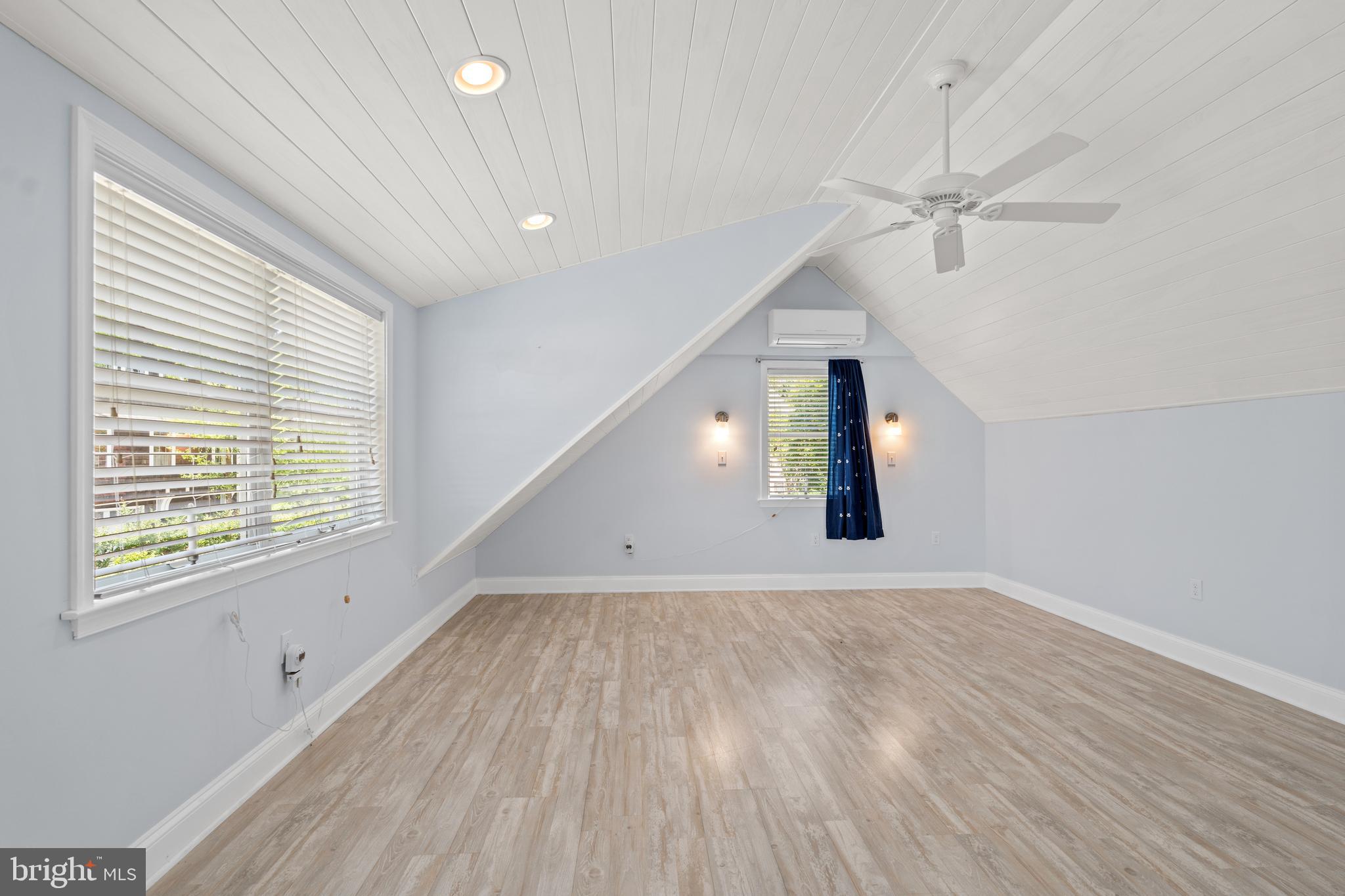 GALESVILLE ESTATES - Residential