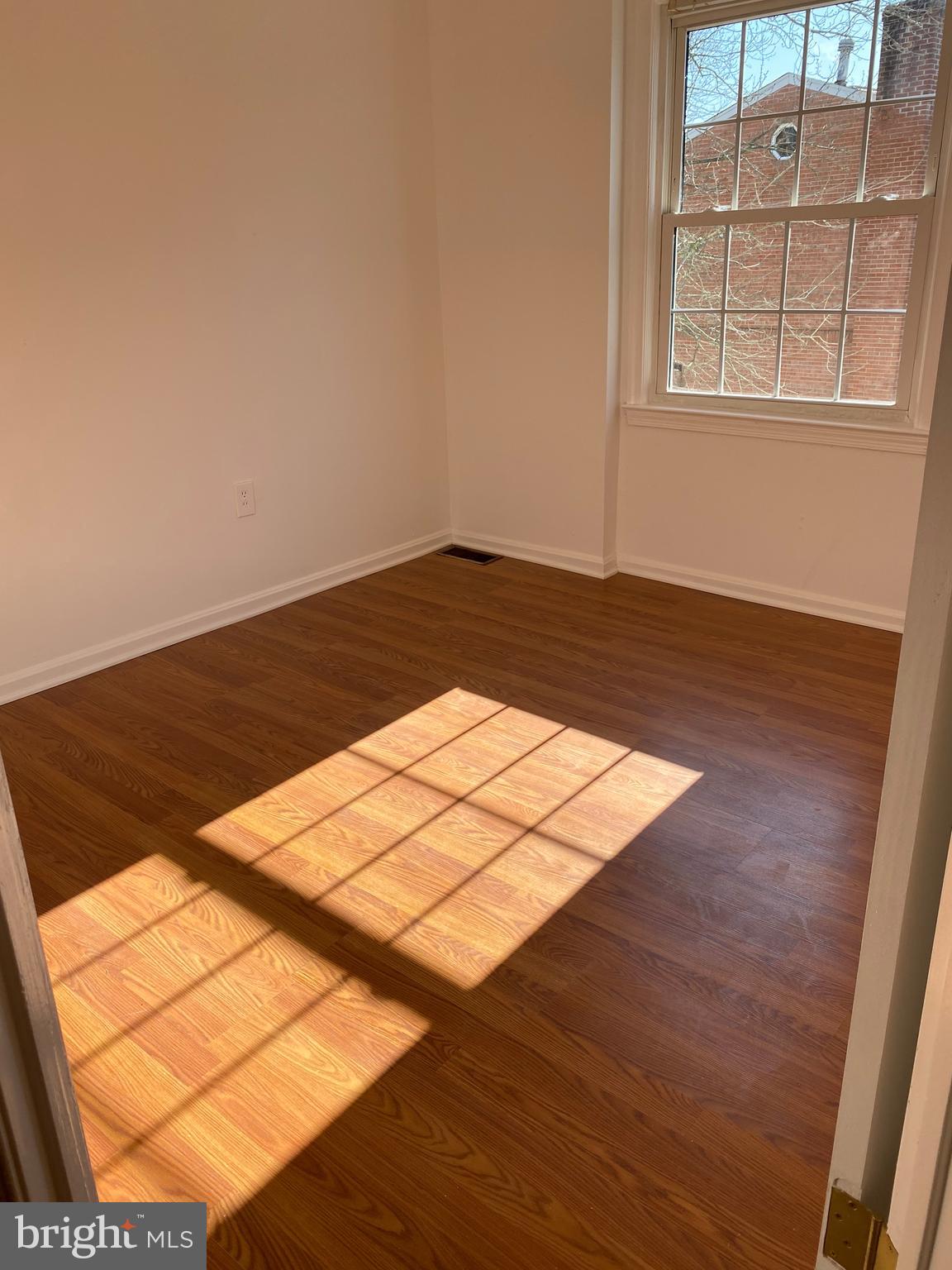 PINEWOOD LAKE - Residential