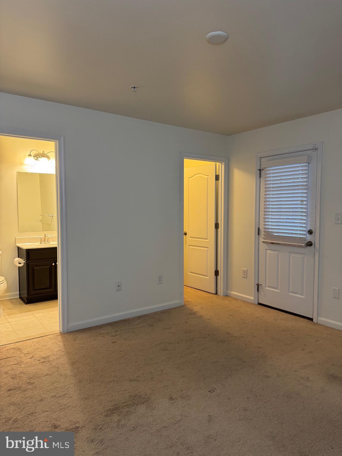 BLUE STREAM - Residential Lease