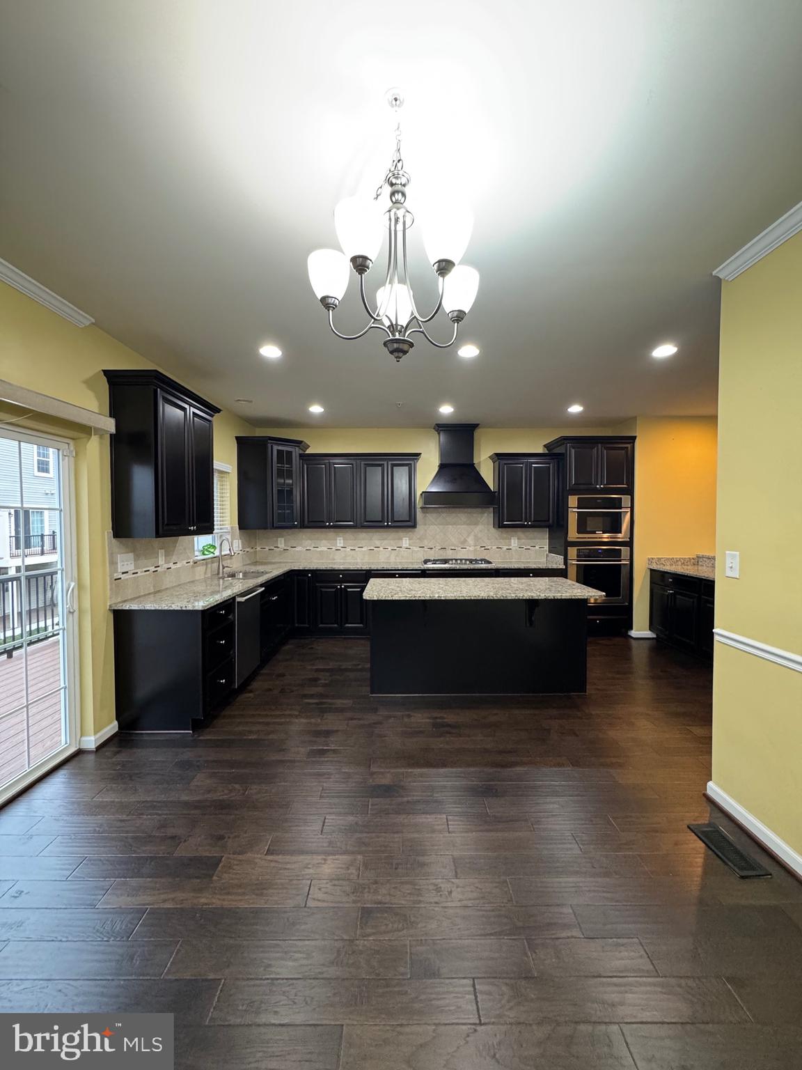 BLUE STREAM - Residential Lease