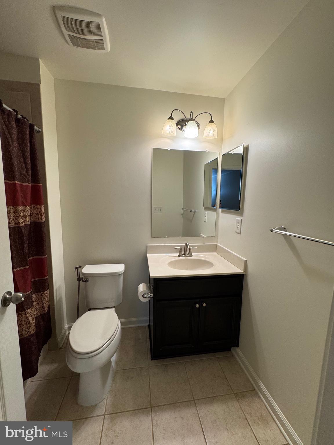 BLUE STREAM - Residential Lease