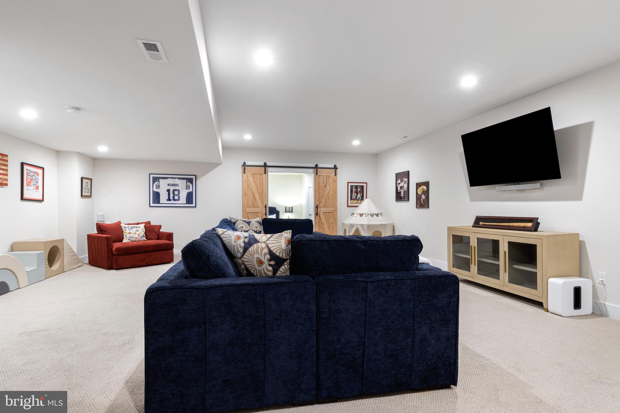RESERVE AT CENTER SQUARE - Residential