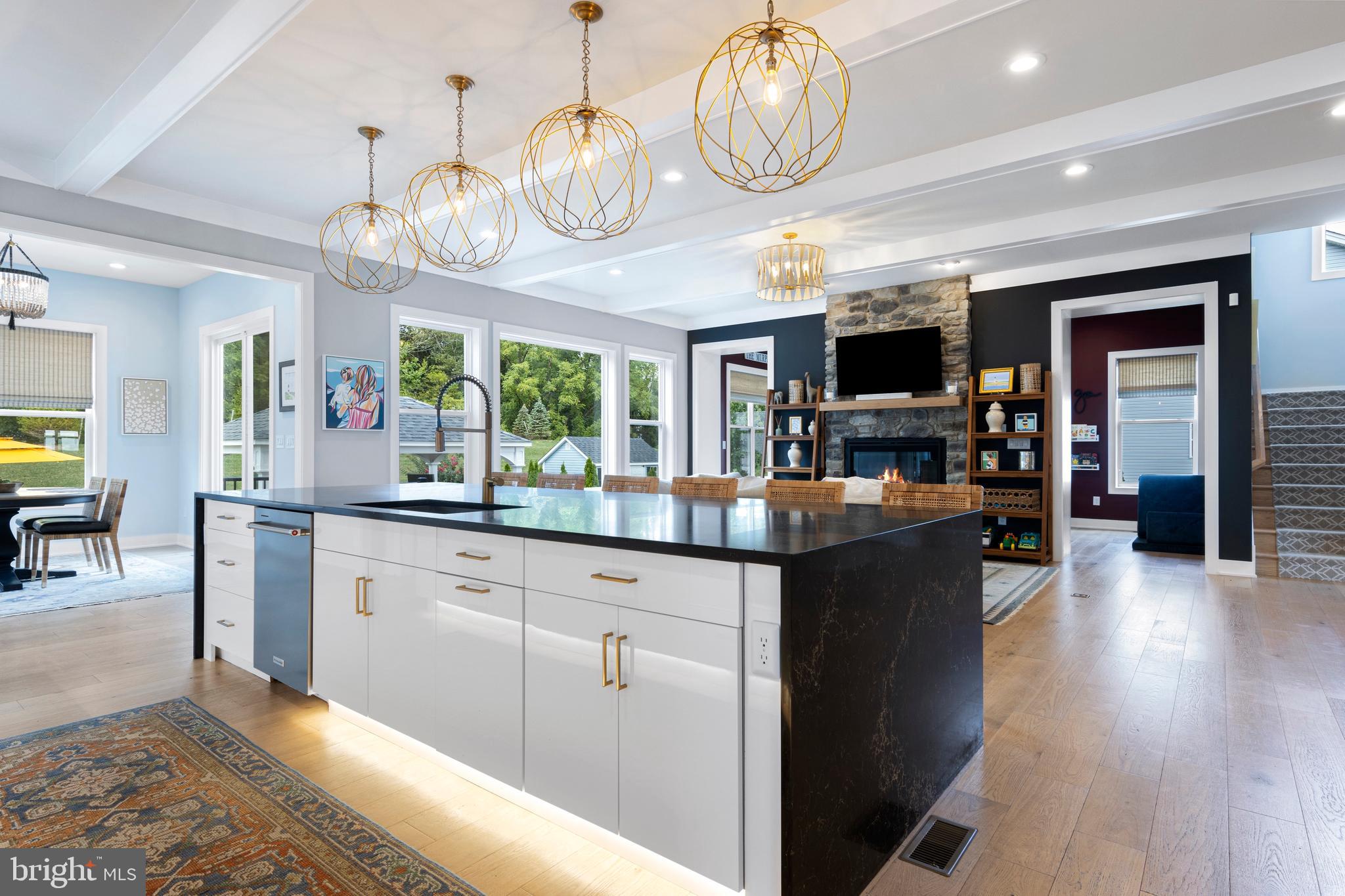 RESERVE AT CENTER SQUARE - Residential