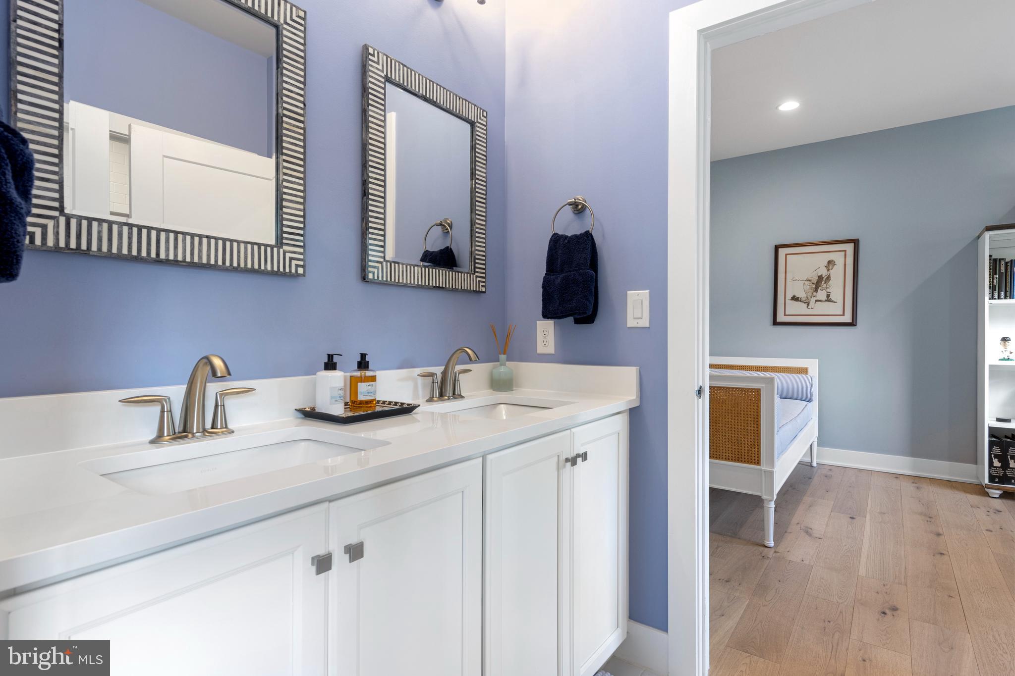 RESERVE AT CENTER SQUARE - Residential