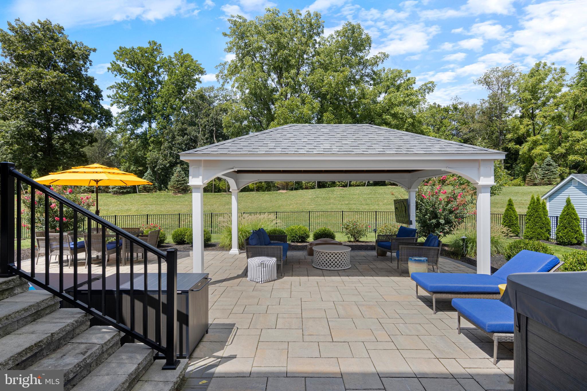 RESERVE AT CENTER SQUARE - Residential