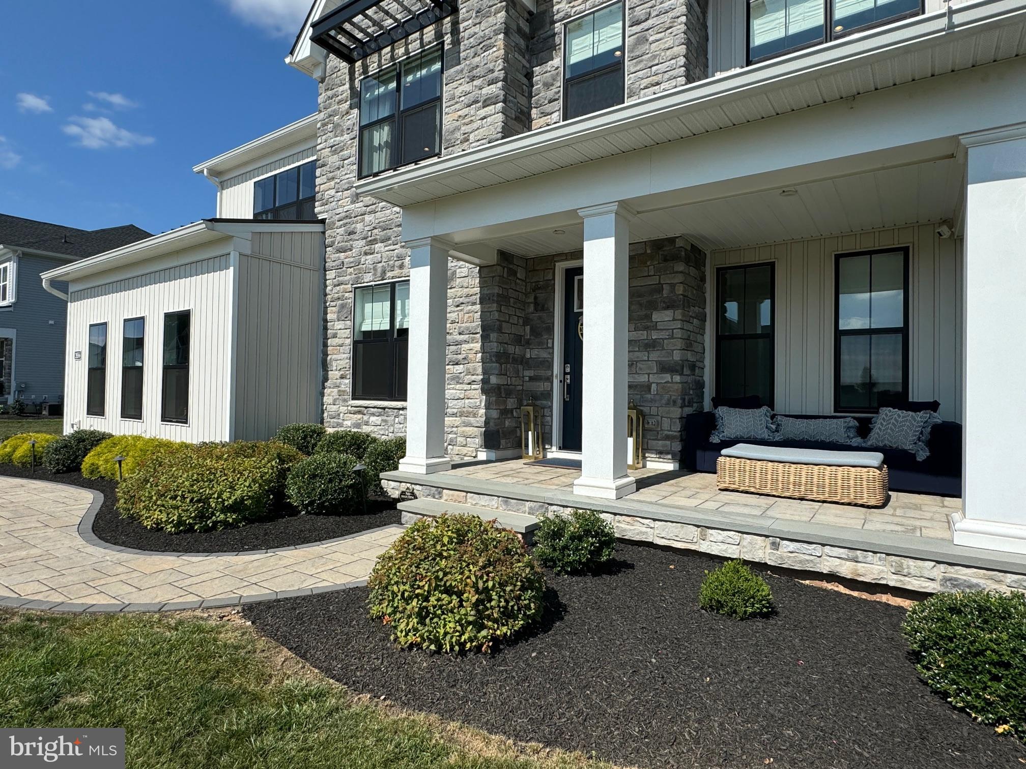 RESERVE AT CENTER SQUARE - Residential