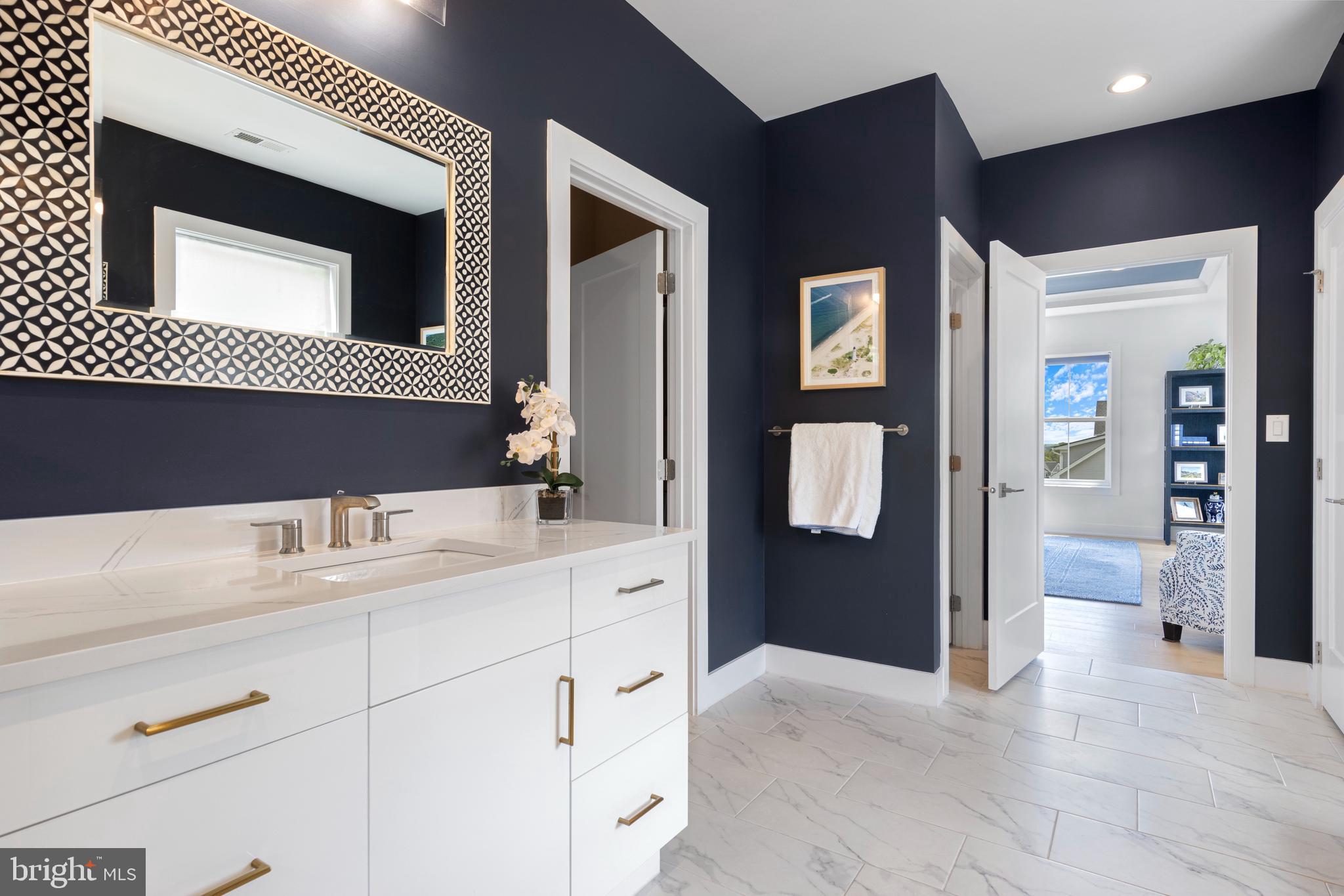 RESERVE AT CENTER SQUARE - Residential