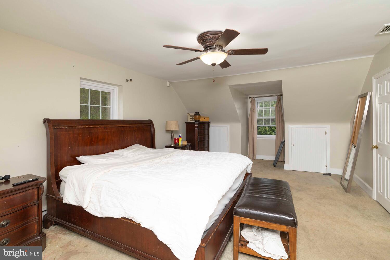 ROXBOROUGH - Residential