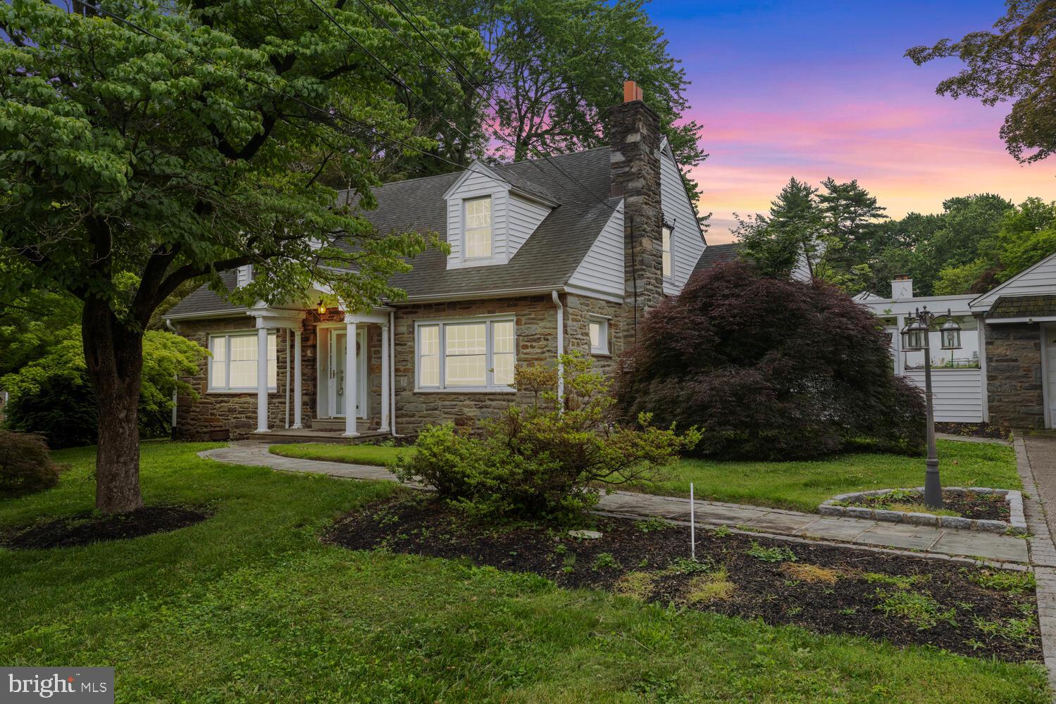 ROXBOROUGH - Residential