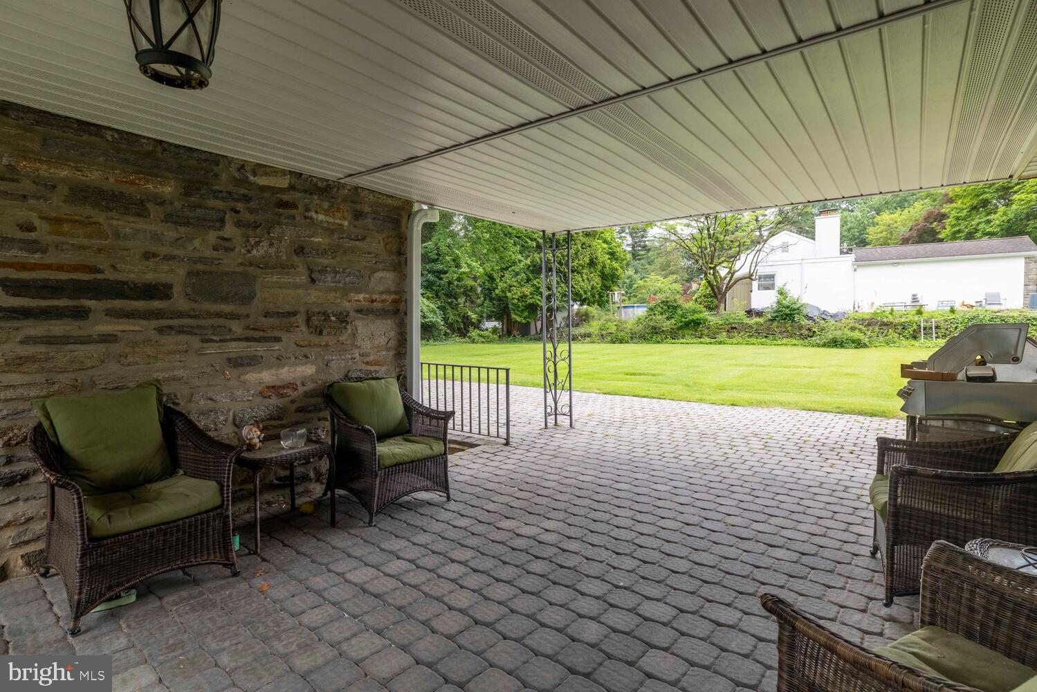 ROXBOROUGH - Residential