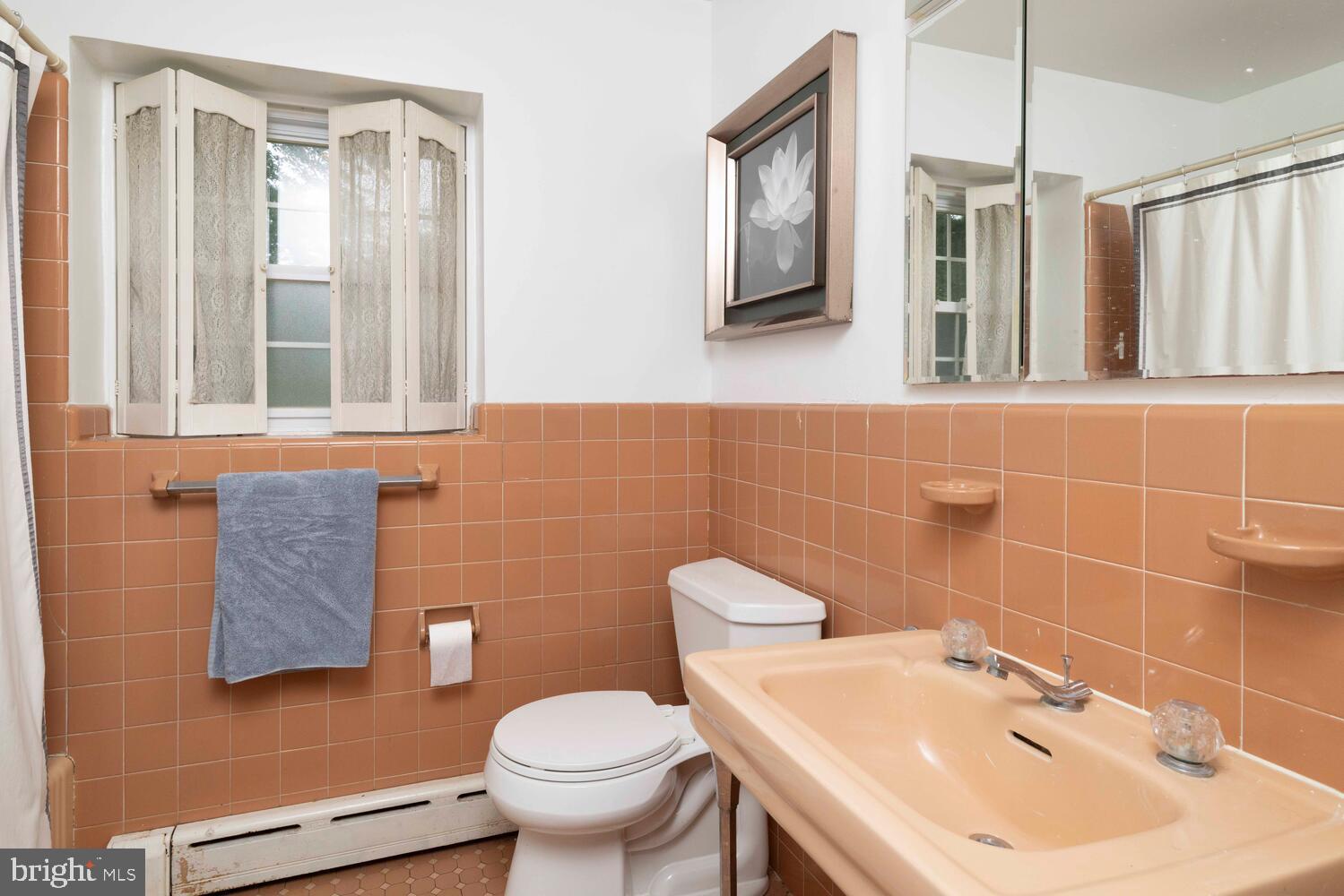 ROXBOROUGH - Residential