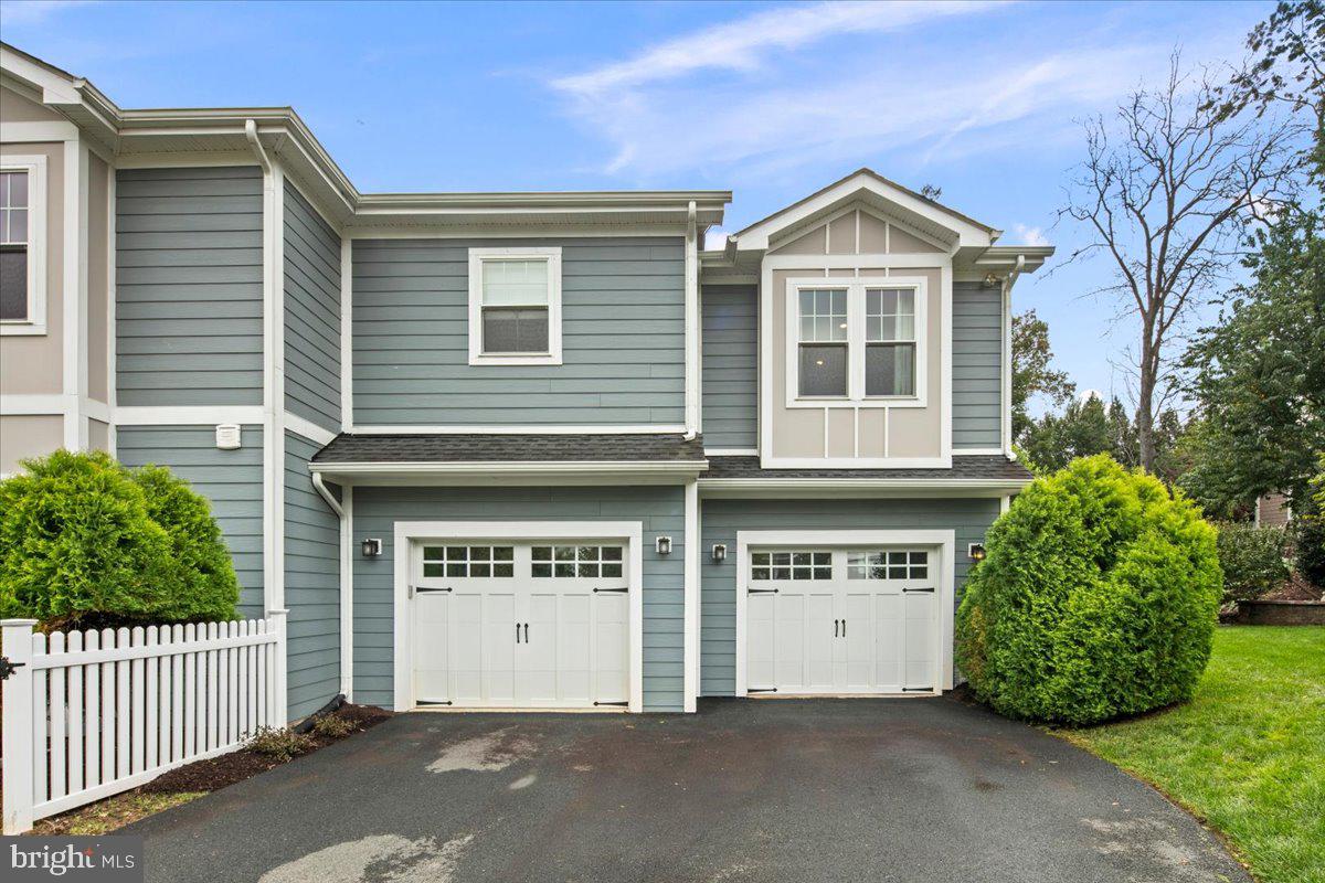 2300 BRILYN PLACE