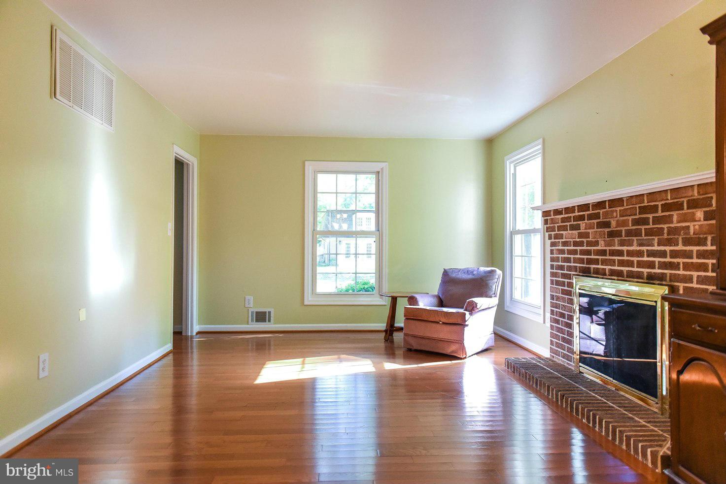 BRETON BAY ESTATES - Residential