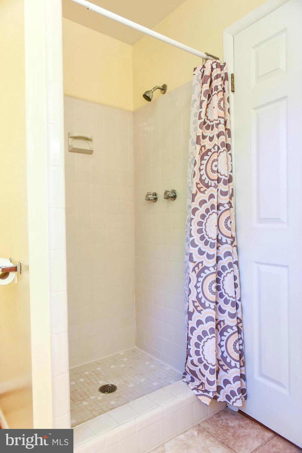 BRETON BAY ESTATES - Residential