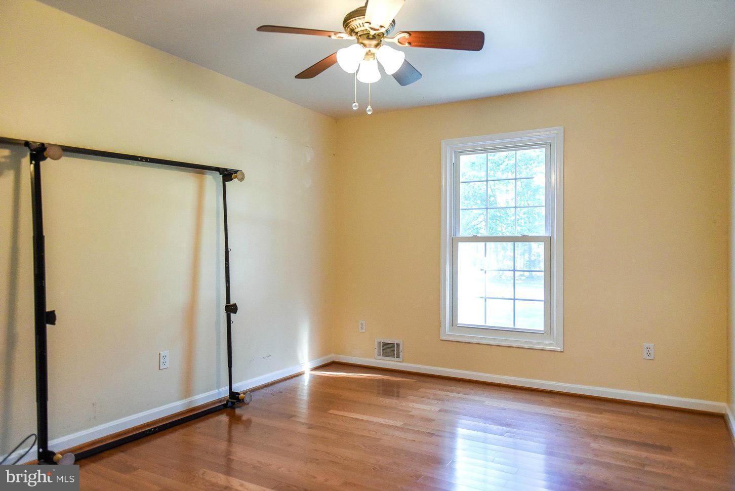 BRETON BAY ESTATES - Residential