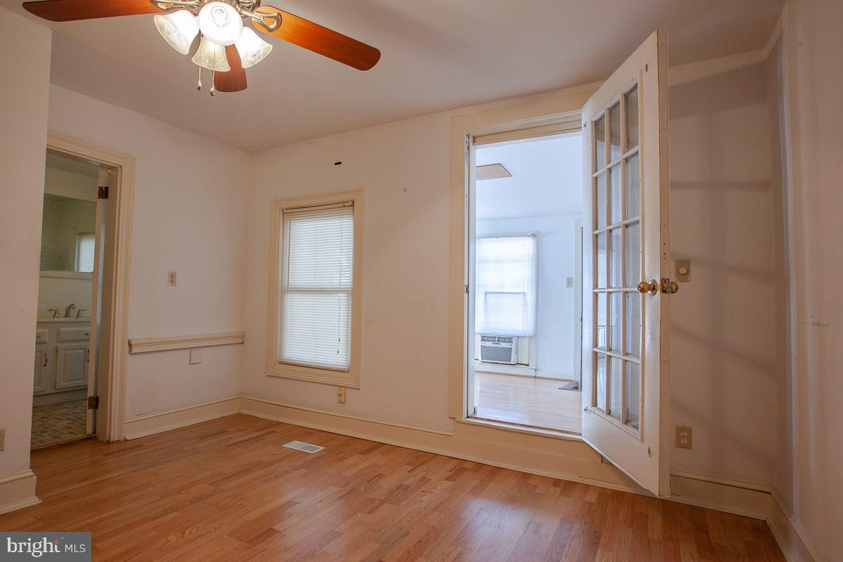 FREDERICKSBURG CITY - Residential Lease