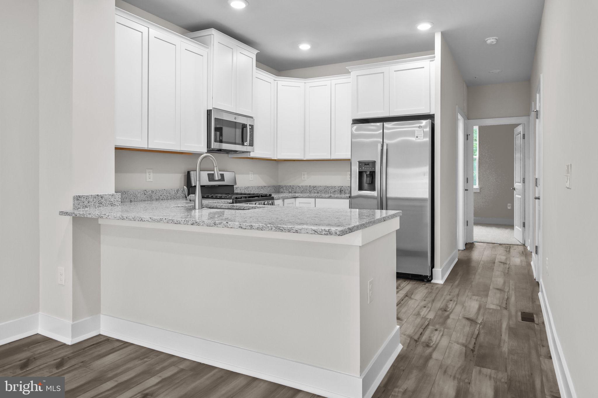 WATERSIDE - Residential