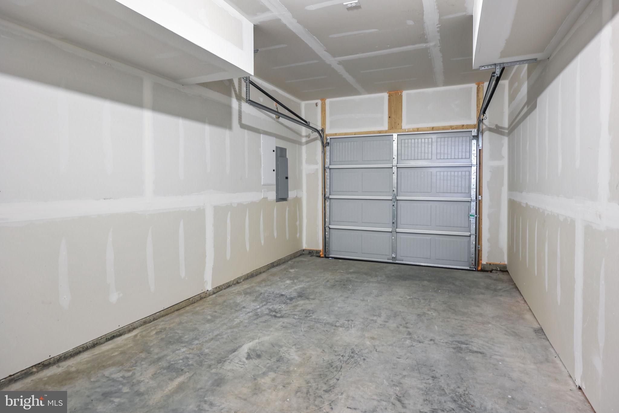 WATERSIDE - Residential