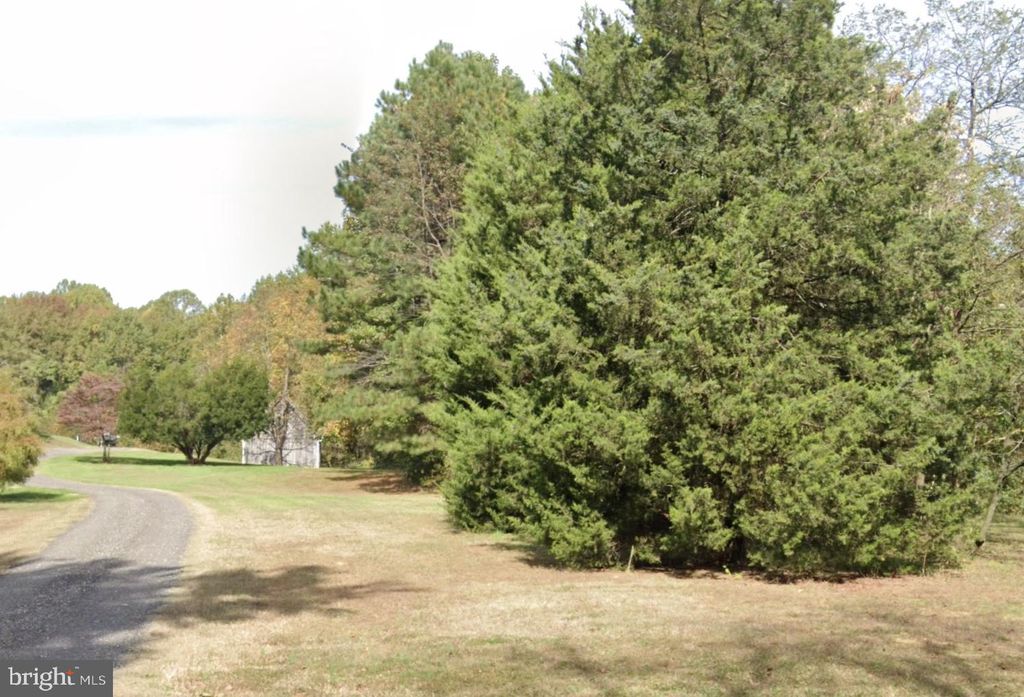 Photo of 254 Friendship Road, FRIENDSHIP, MD 20758 (MLS # MDAA2127870)