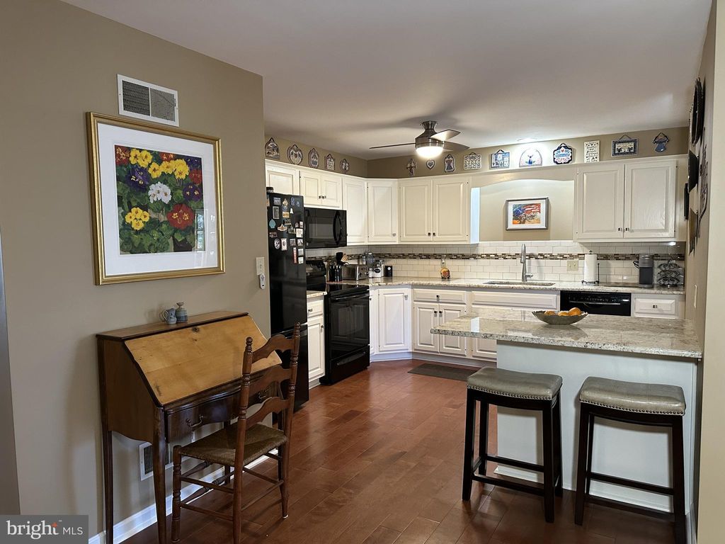 Photo of 306 Treetops Court, LANCASTER, PA 17601 (MLS # PALA2064012)