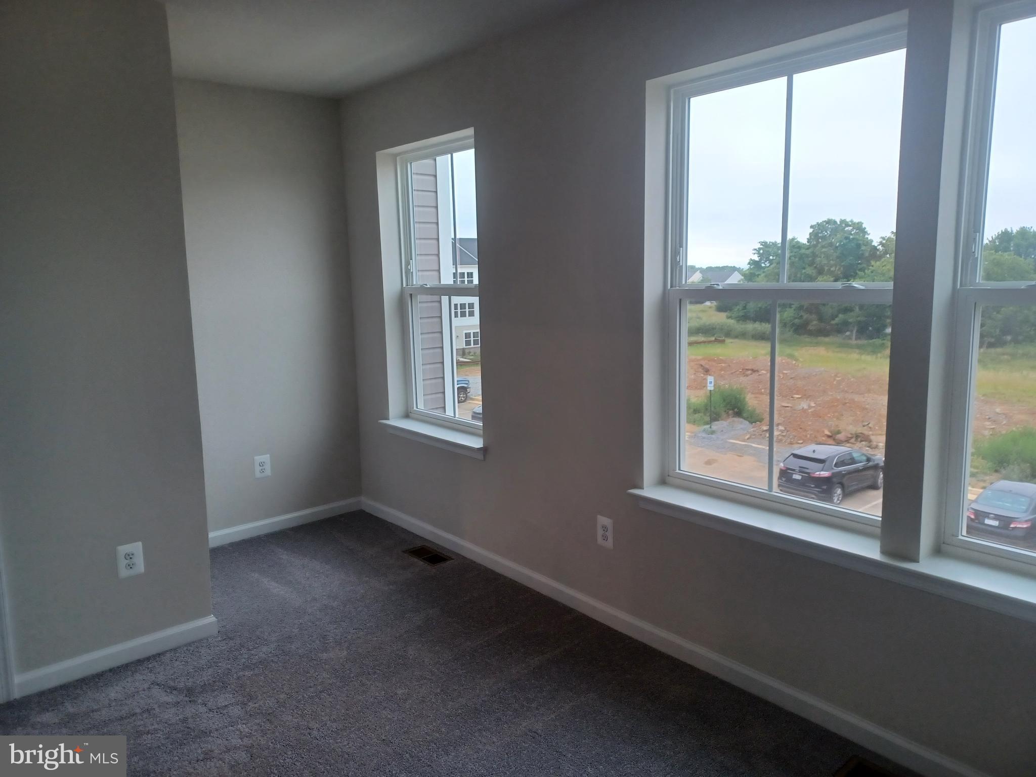 RED CLOVER MEADOWS - Residential Lease