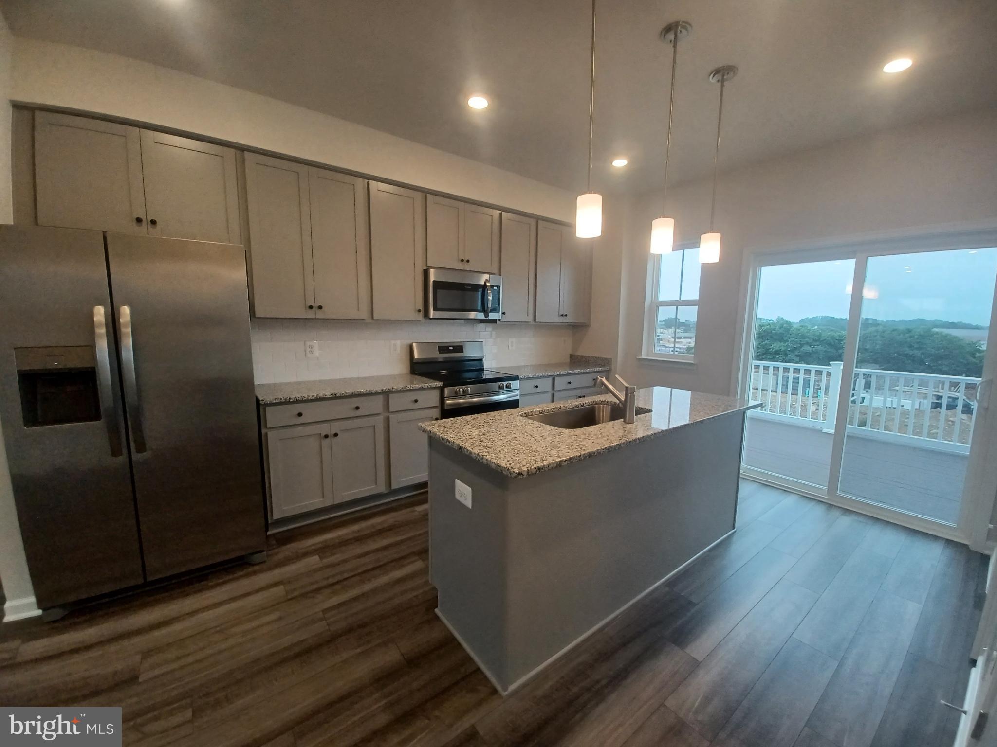 RED CLOVER MEADOWS - Residential Lease