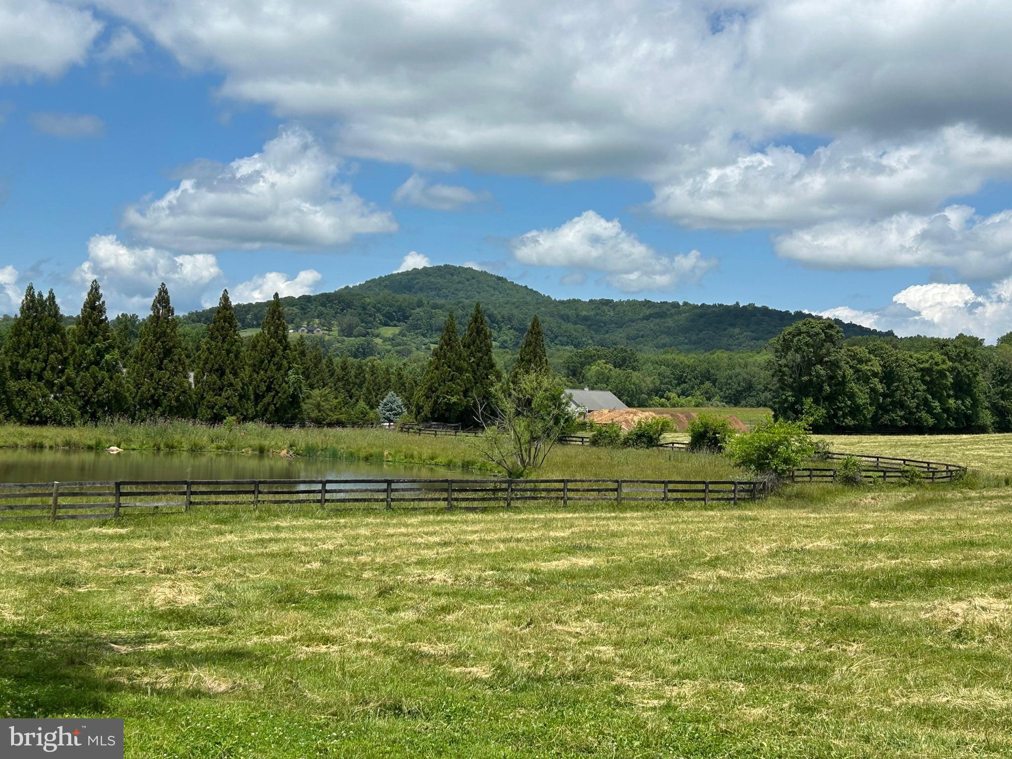 10674 ADA ROAD
