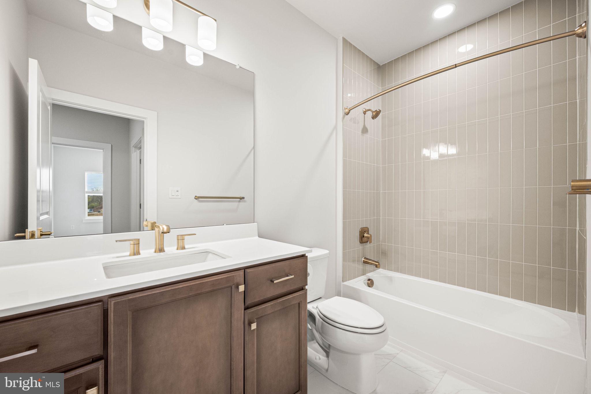 RIVER TRAIL AT VALLEY FORGE - Residential Lease