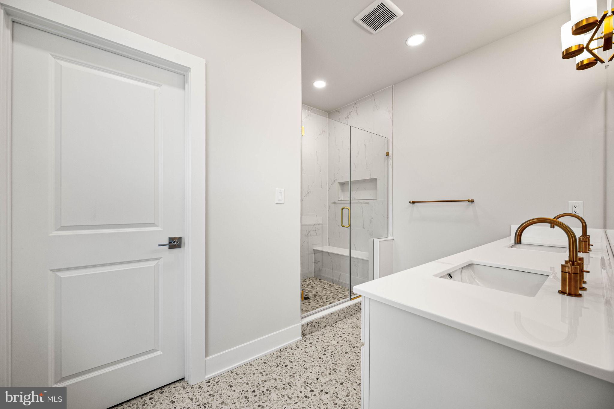 RIVER TRAIL AT VALLEY FORGE - Residential Lease