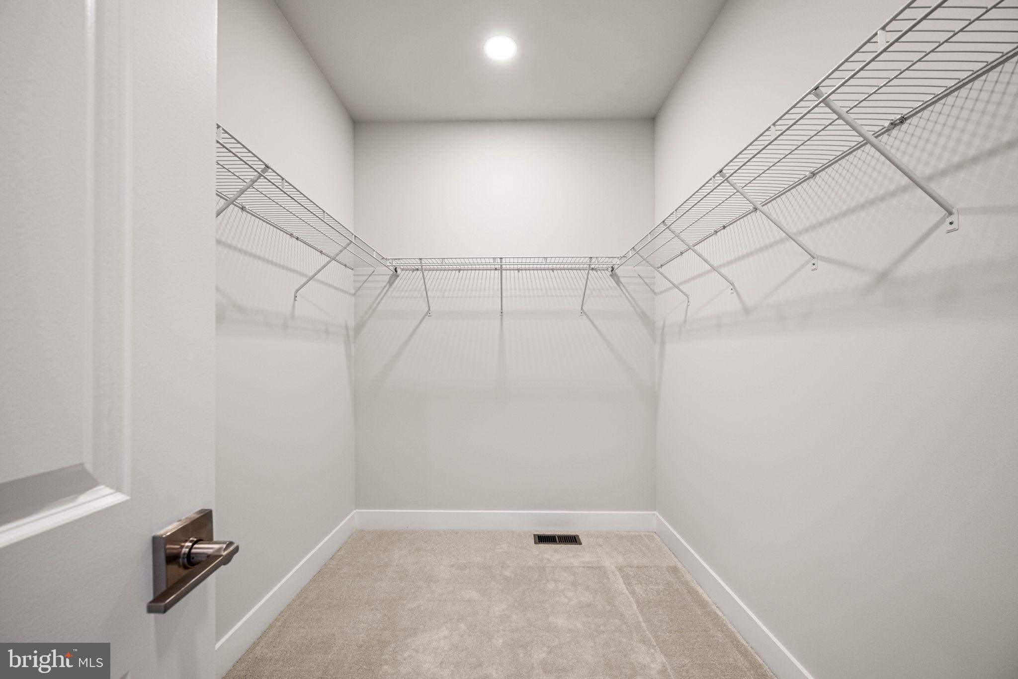 RIVER TRAIL AT VALLEY FORGE - Residential Lease