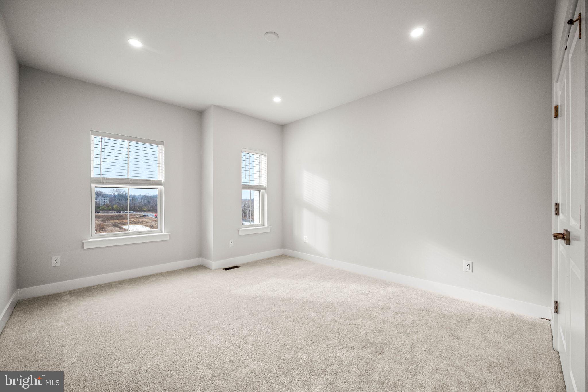 RIVER TRAIL AT VALLEY FORGE - Residential Lease