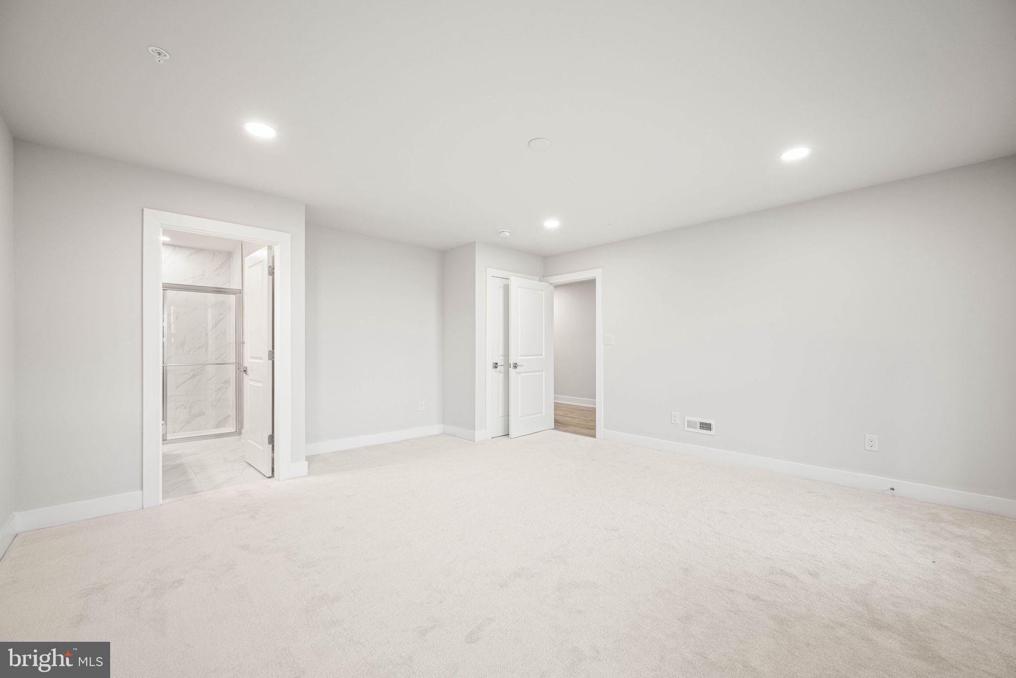 RIVER TRAIL AT VALLEY FORGE - Residential Lease