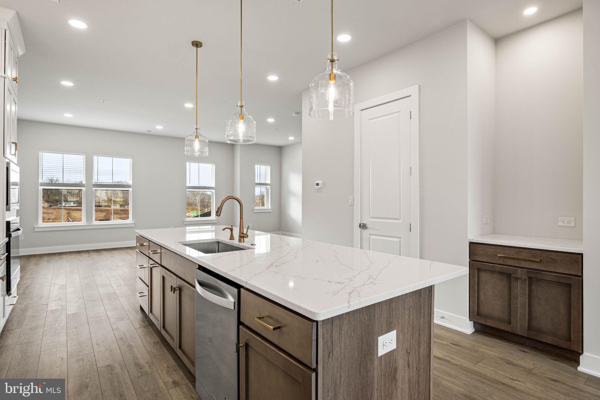 RIVER TRAIL AT VALLEY FORGE - Residential Lease