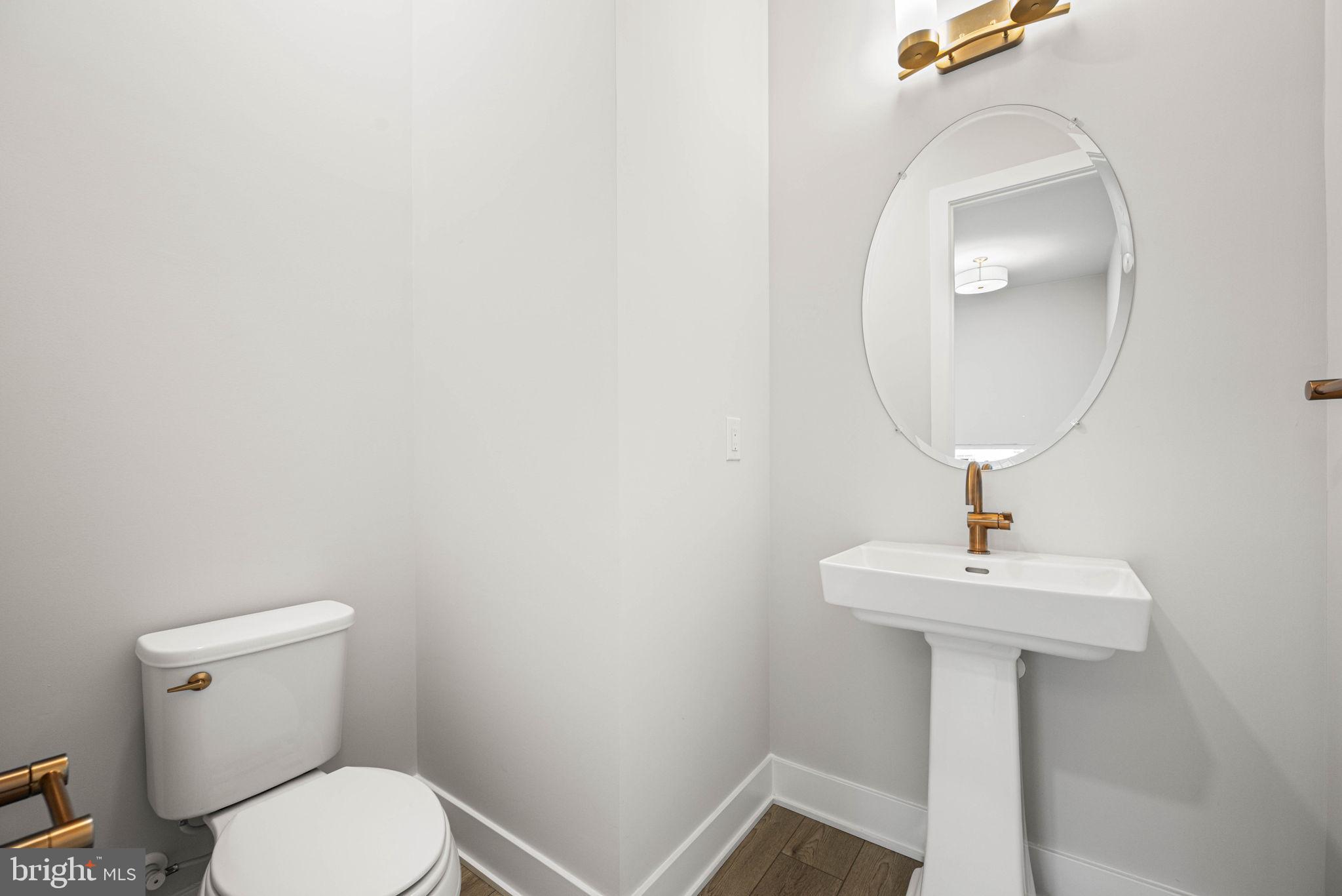 RIVER TRAIL AT VALLEY FORGE - Residential Lease