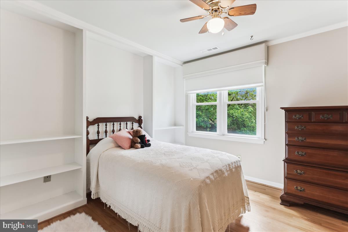 WESTMORELAND SQUARE - Residential