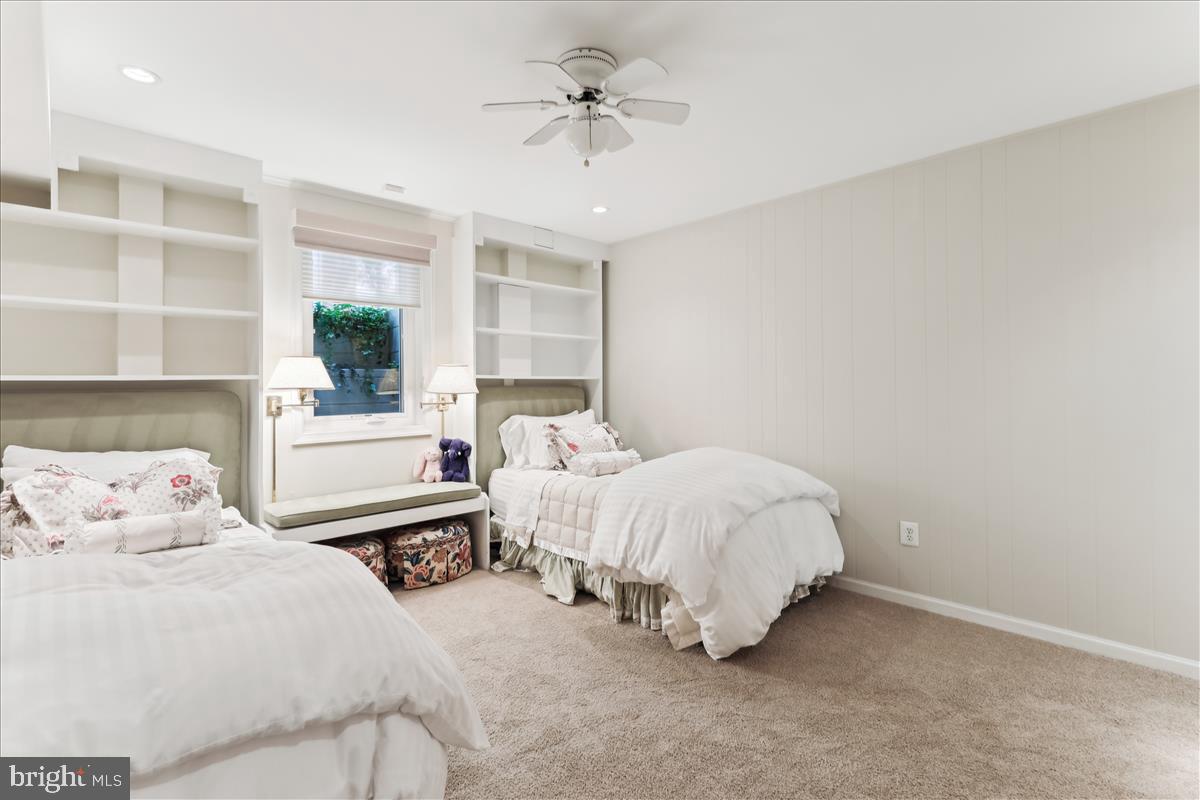 WESTMORELAND SQUARE - Residential