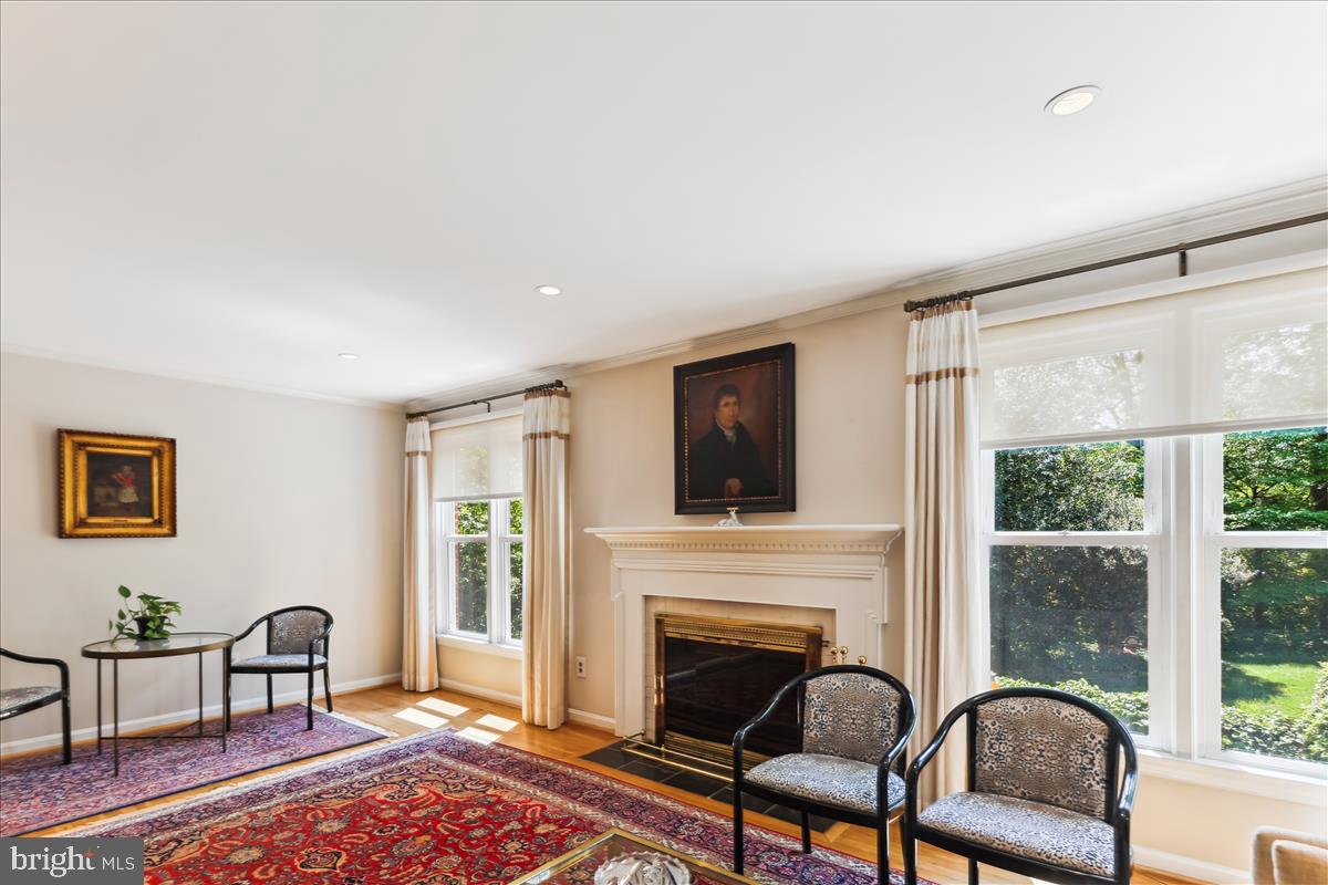 WESTMORELAND SQUARE - Residential