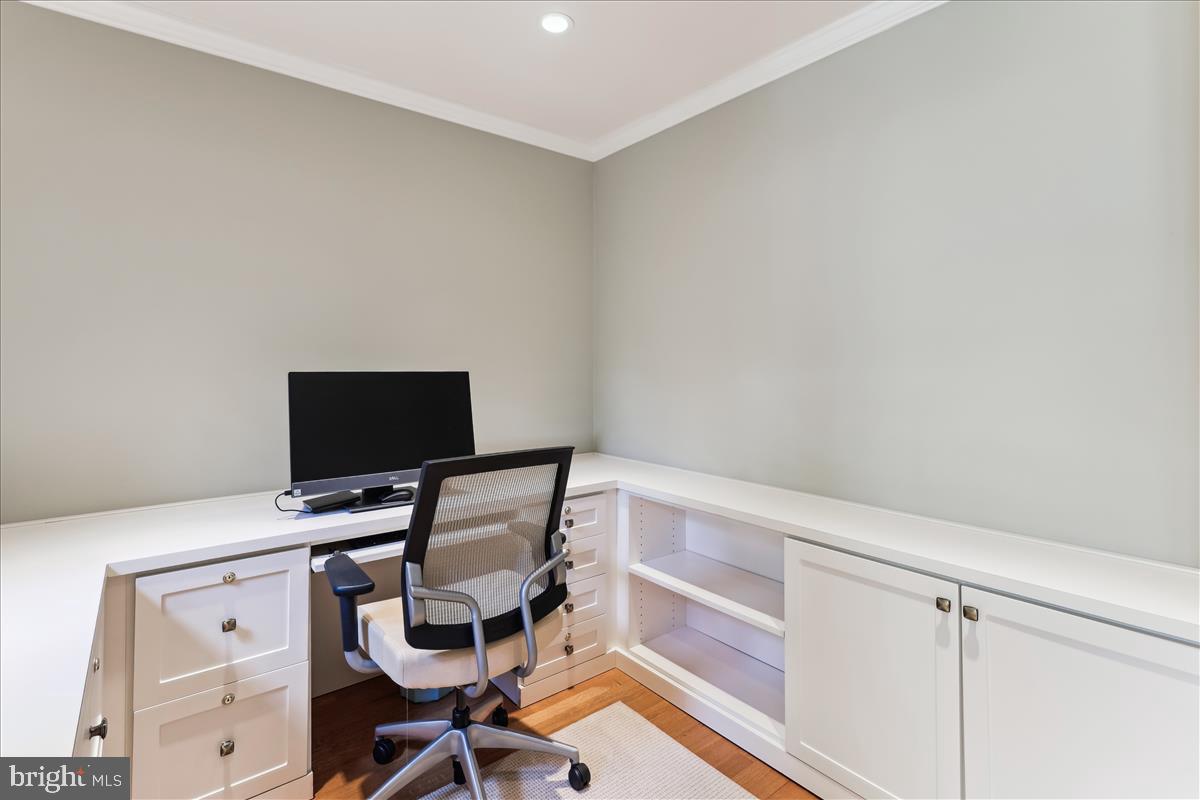 WESTMORELAND SQUARE - Residential