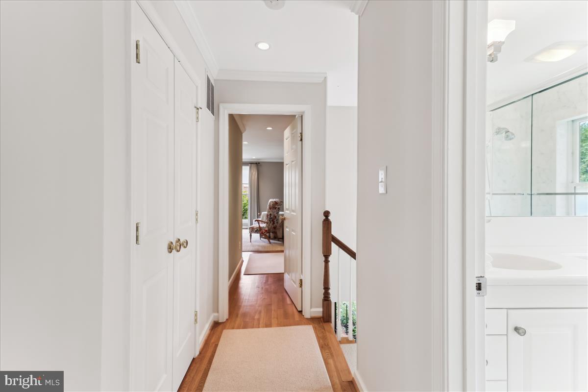 WESTMORELAND SQUARE - Residential