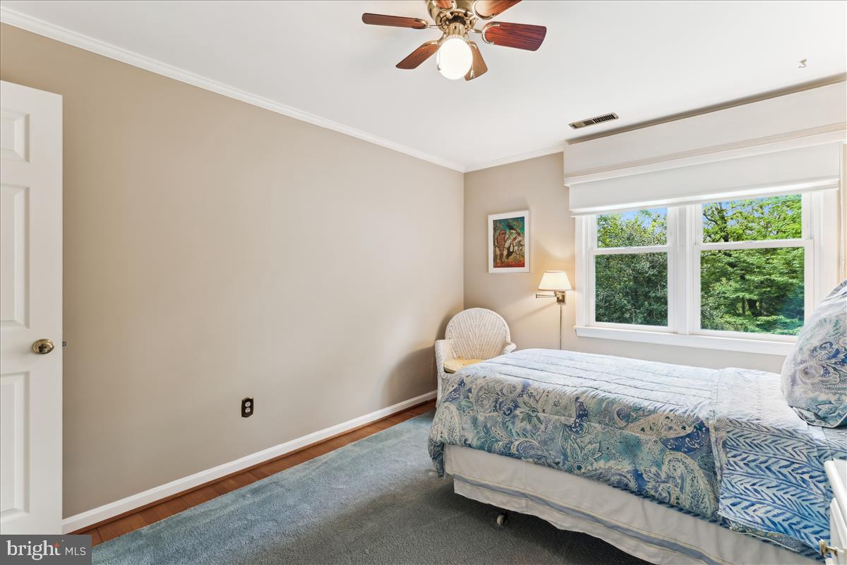 WESTMORELAND SQUARE - Residential